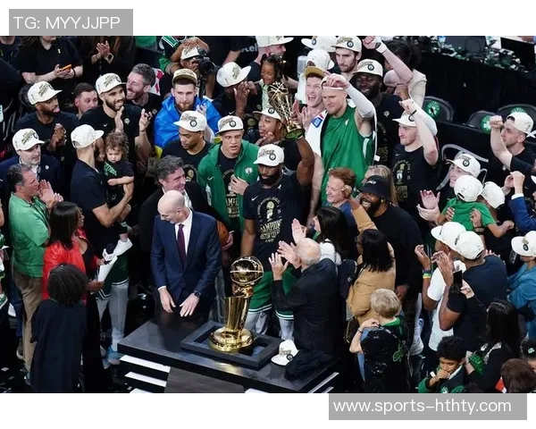 杰伦布朗28次出手仅得27分表现平平5次失误影响球队效率 杰伦布朗28次出手仅得27分表现平平5次失误影响球队效率