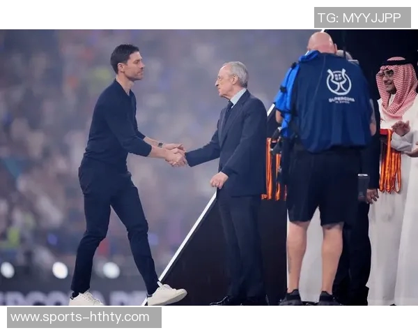 阿斯报称阿韦洛亚成功管理更衣室皇马球员摆脱阿隆索的压力 阿斯报称阿韦洛亚成功管理更衣室皇马球员摆脱阿隆索的压力